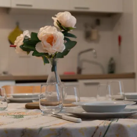 Daire Castles's House *