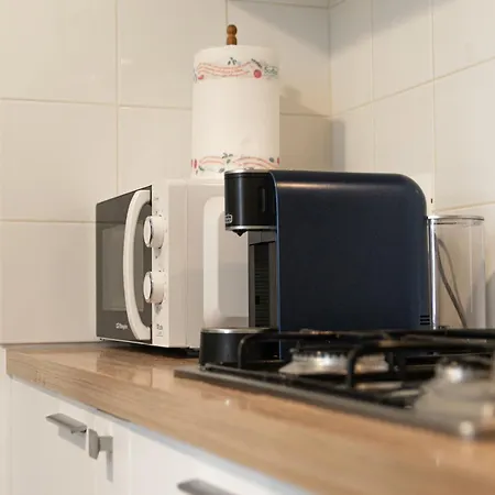 Daire Castles's House Cenova